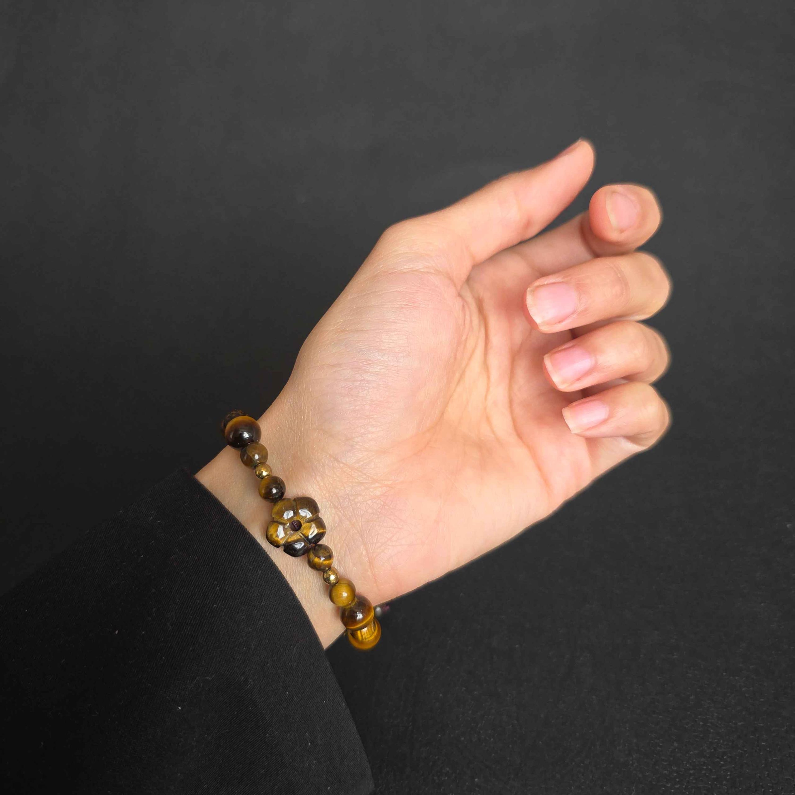 دستبند سنگ چشم ببر