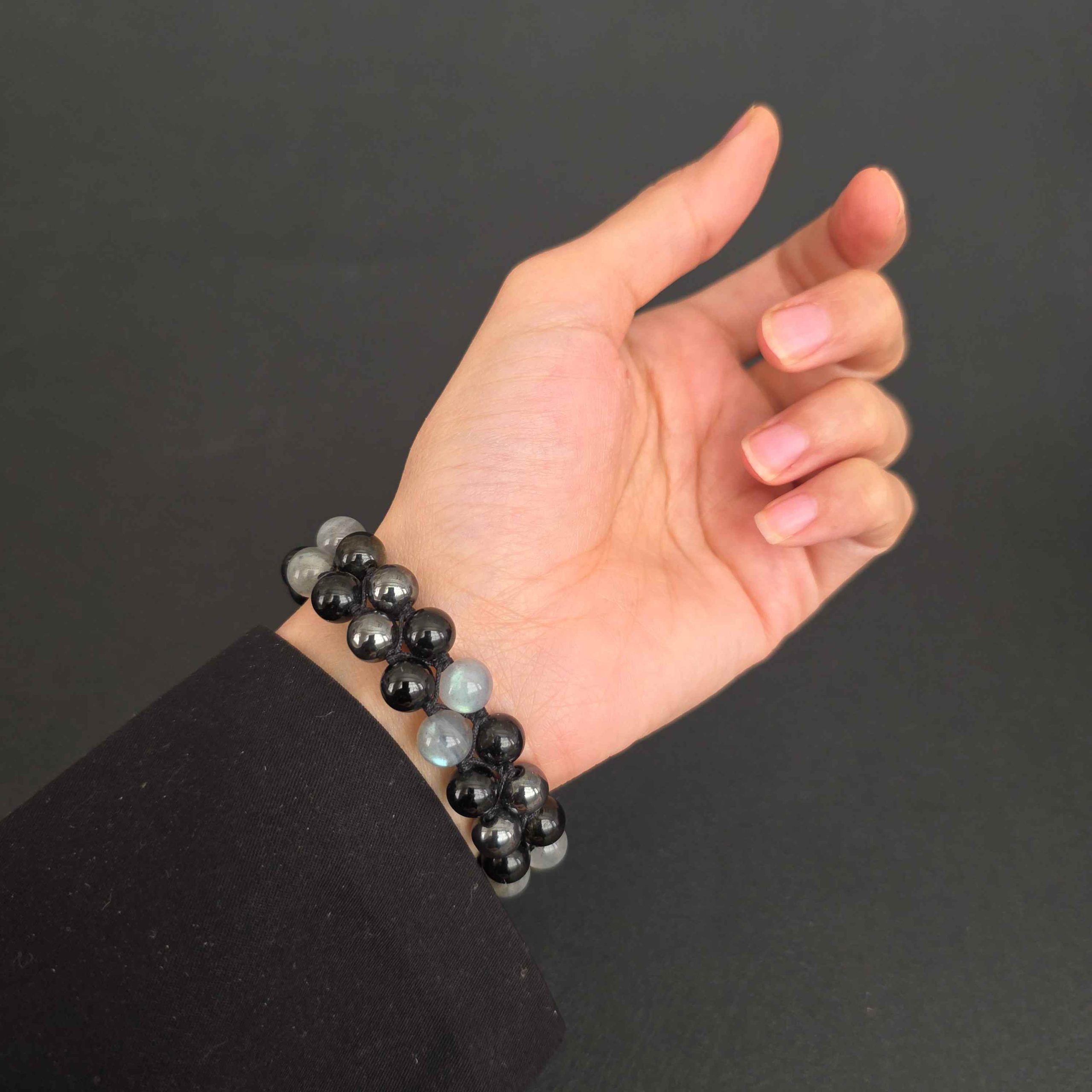 دستبند محافظتی